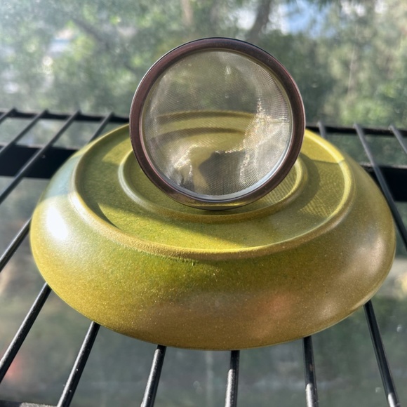 Certified International Tea Collection Lime Green Teapot w Infuser & Hinged Lid - Picture 7 of 9